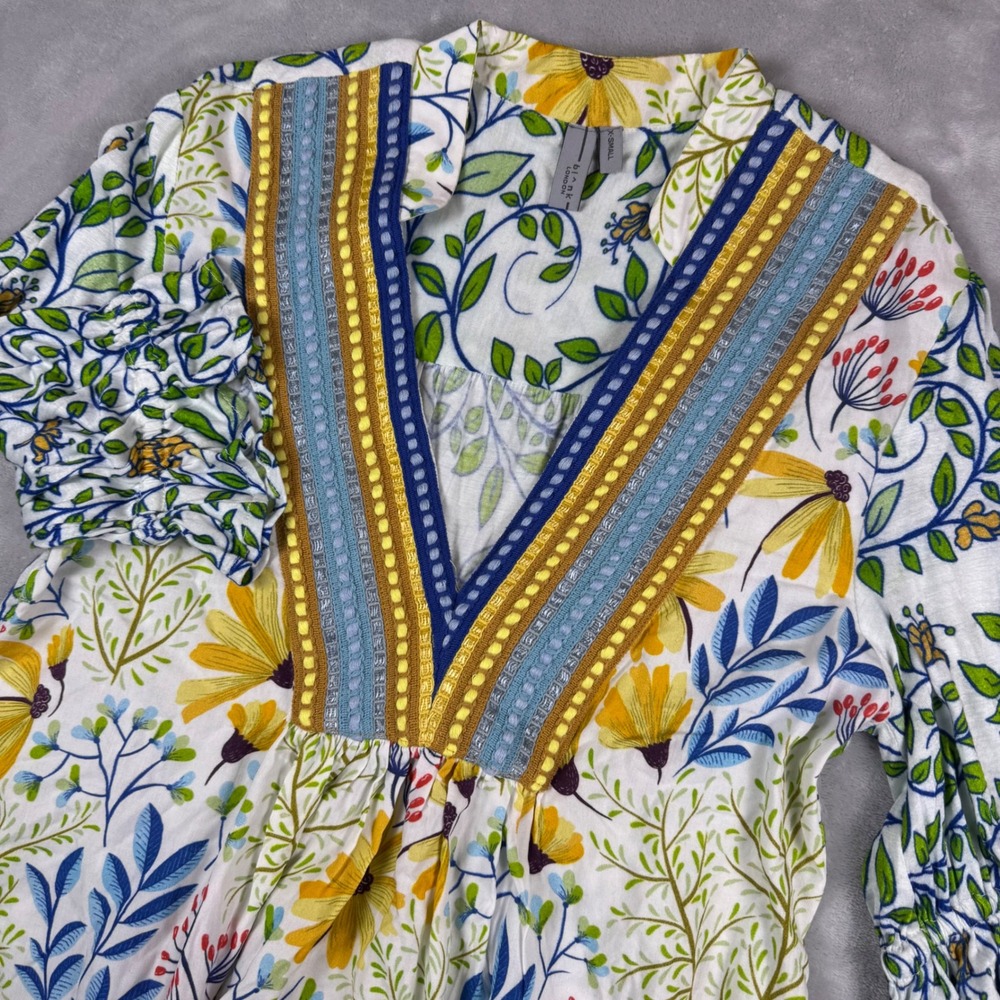 Anthropologie Bl^nk London Floral Embroidered VNeck Boho Blouse Ruffle Sleeve XS